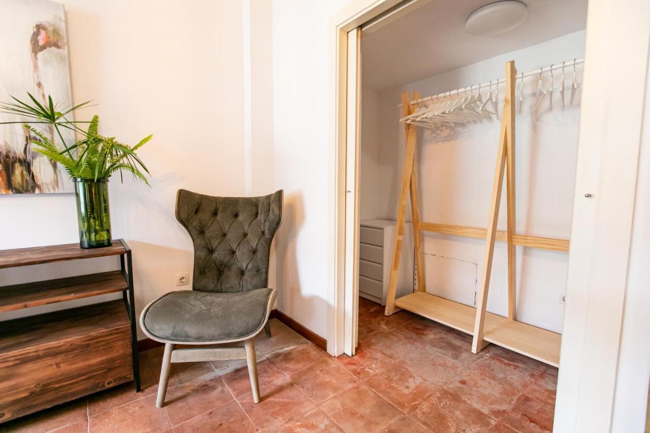 Apartamento 3 Dormitorios En Calle San Vicente. Seville Luaran gambar