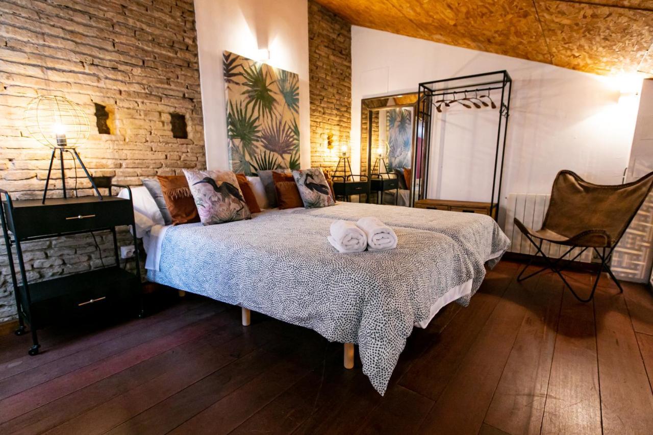 Apartamento 3 Dormitorios En Calle San Vicente. Seville Luaran gambar