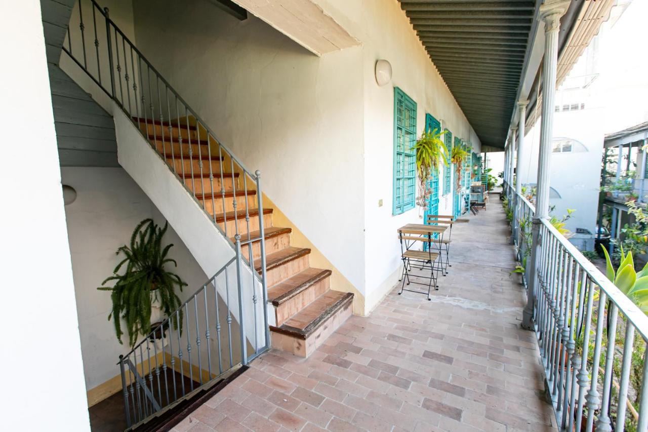 Apartamento 3 Dormitorios En Calle San Vicente. Seville Luaran gambar