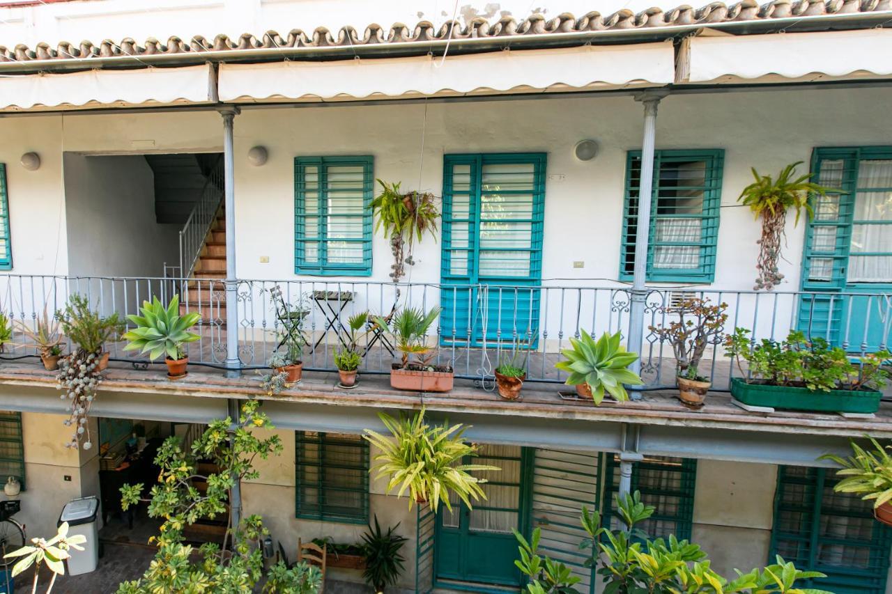 Apartamento 3 Dormitorios En Calle San Vicente. Seville Luaran gambar