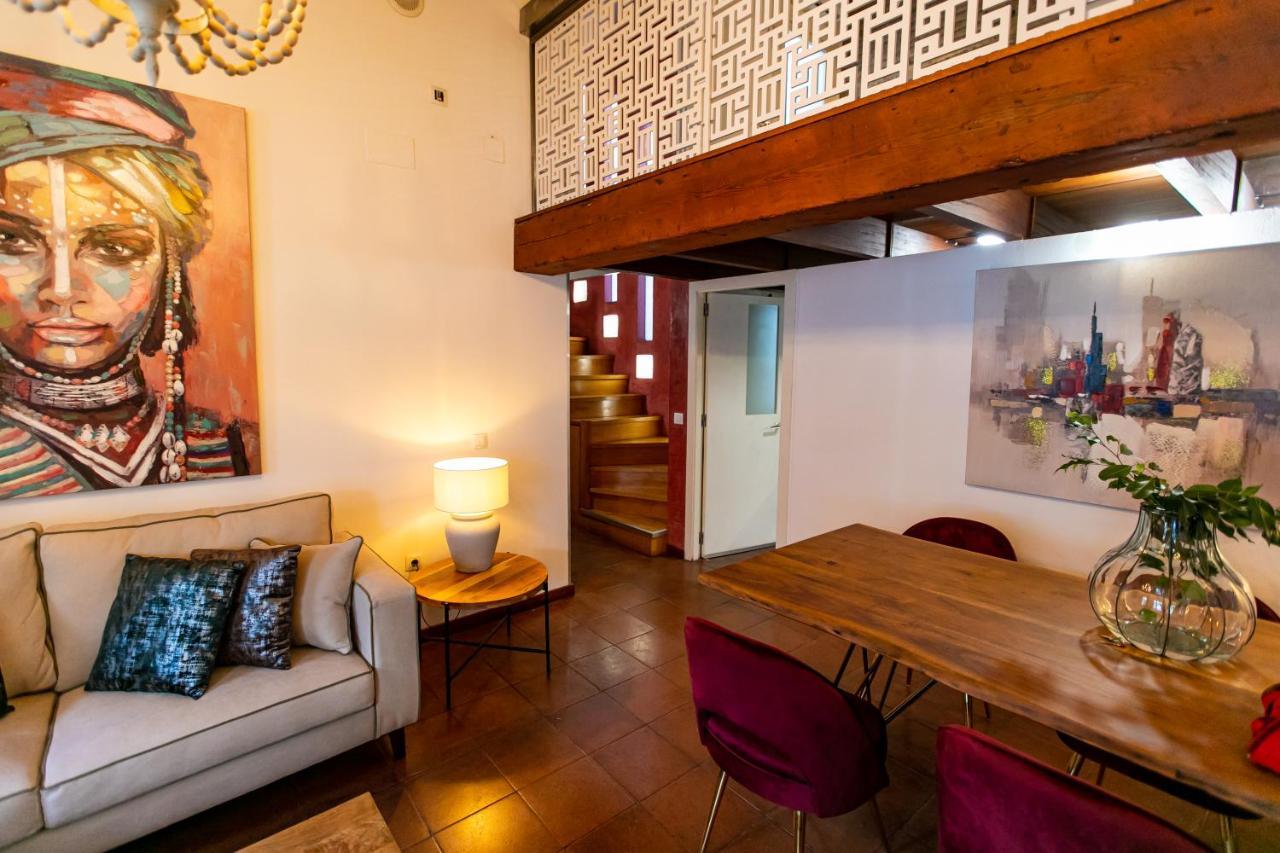 Apartamento 3 Dormitorios En Calle San Vicente. Seville Luaran gambar