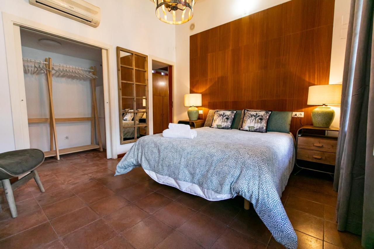 Apartamento 3 Dormitorios En Calle San Vicente. Seville Luaran gambar